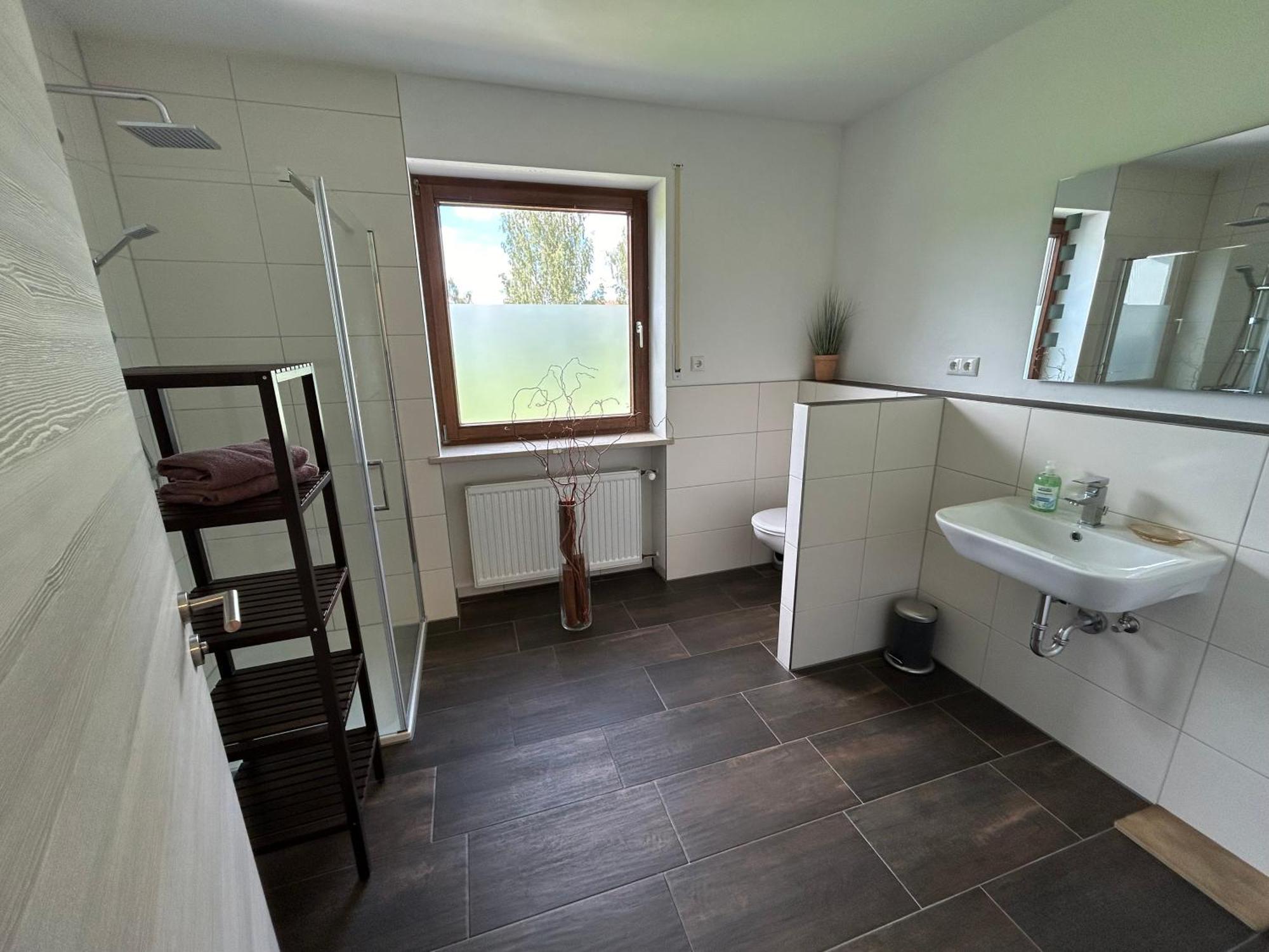 Ruhige Ferienwohnung Mit Terrasse Fuer 2 Personen Военщраус Екстериор снимка